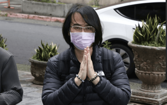 飞儿乐团20年恩怨终结？詹雯婷诬告罪没事了，陈建宁却喊话她道歉