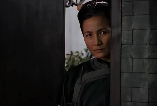 传郑佩佩去世，曹可凡发文刘涛沉默，武侠影后作品多，配角也出彩