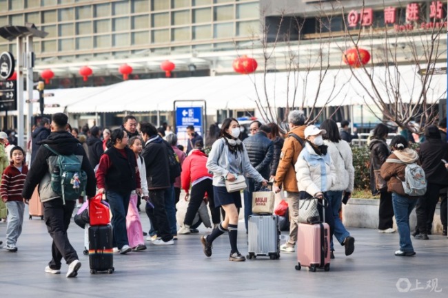 春节长假最后一天，上海火车站单日到达客流破纪录