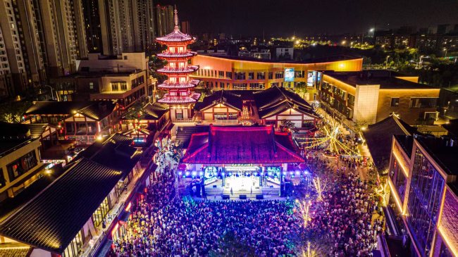 安徽阜阳：文旅体商融合“暖”了市场