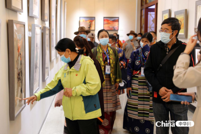 西藏基层干部赴京参观学习班第二期学员参观“铸牢中华民族共同体意识系列展”