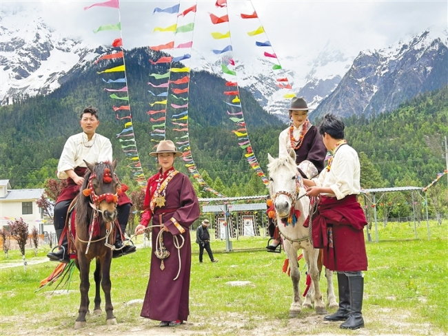 林芝市发展生态旅游业助农牧民增收致富