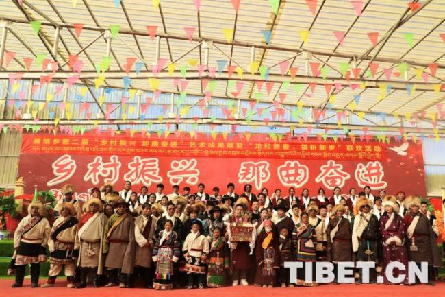 【新春走基层】在那曲滩堆乡共度春节和藏历新年