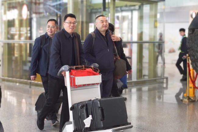 西藏民营企业家学习参观团成员