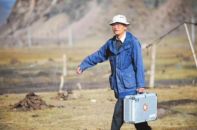 “若有来生，再赴高原”  ——“草原曼巴”王万青情定甘南续写医者仁心