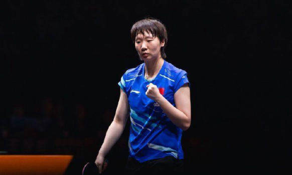 張繼科：王曼昱厲害還用你告訴我嗎？師兄盛贊師妹百勝里程碑