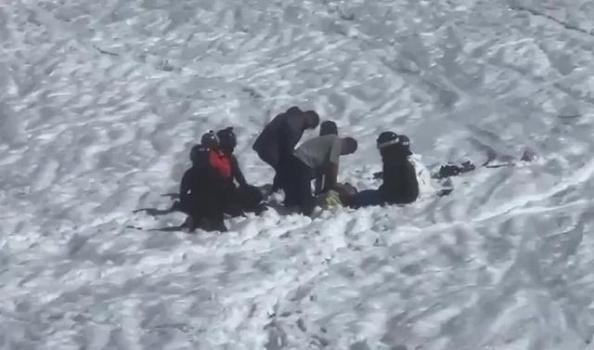 游客滑雪掉进暗坑身亡 当地文旅：严禁道外滑野雪