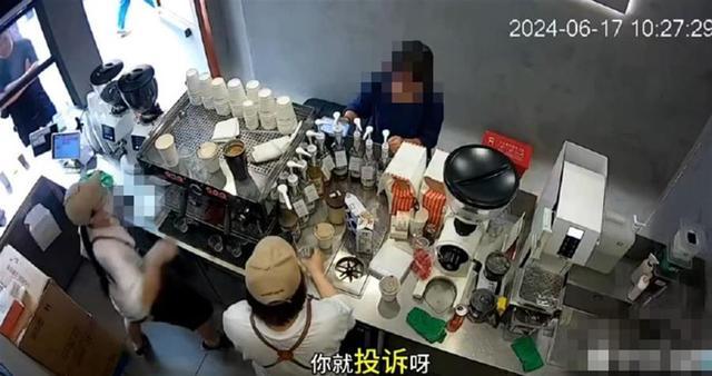 泼咖啡粉同日 有Manner顾客被扇耳光 涉事员工已处理