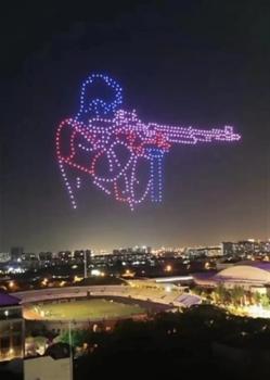 500架无人机灯光秀为盛李豪加油 力争奥运第二金