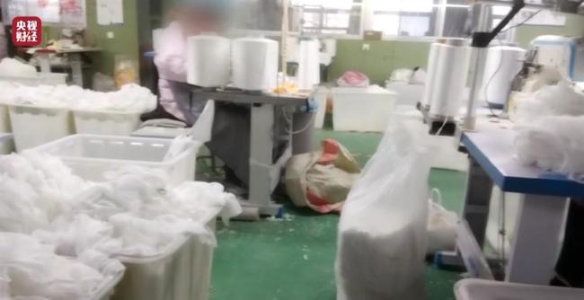 被曝光一次性内裤厂家已贴封条 卫生条件堪忧引发关注