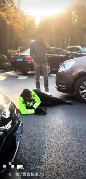 杭州警方辟谣兔子警官被撞 网传消息不实