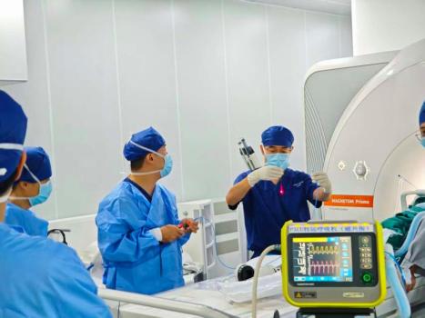 医生用微创手术治愈10岁癫痫患儿 精准治疗免海外求医