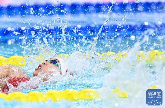 万乐天夺女子50米仰泳金牌 江西队荣耀时刻