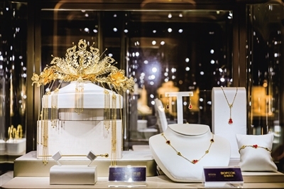 高金价时代金饰消费何去何从 轻克重产品受青睐