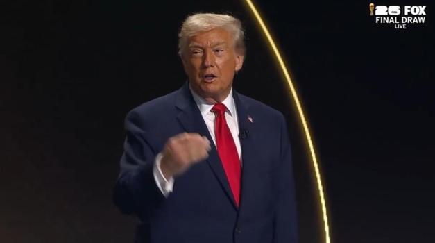 特朗普提议给美式橄榄球改名 避免与足球混淆