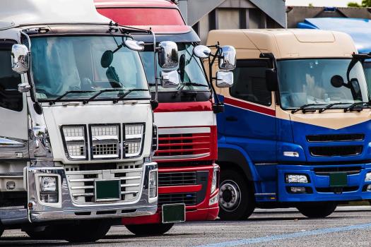 油价暴跌！92、95号汽油价格创年内新低 精准踩线下调