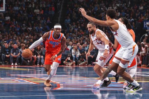 雷霆晋级NBA杯半决赛 49分狂胜太阳