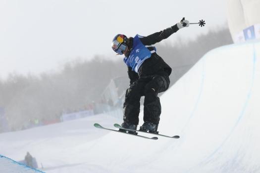 谷愛凌實(shí)現(xiàn)世界杯崇禮站三連冠 傷愈復(fù)出再奪雙冠