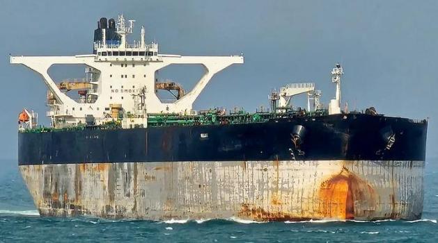 油轮遭美扣押，俄方发声！白宫：船员可能被带到美国接受审判！英国证实参与行动 公海争议升级