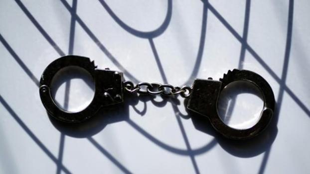 00后男子因强奸罪服刑 刑满释放前打伤狱友再获刑 减刑后又生事端