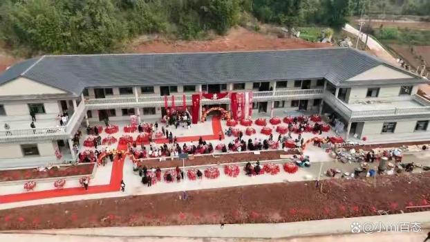 当地回应村民自建房修得像学校 六户抱团合规重建