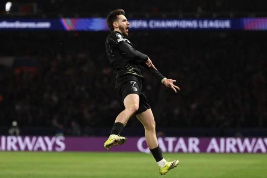 TA：约恩森经历了“金斯基时刻”；巴黎也存在自己的门将问题 欧冠淘汰赛残酷无情