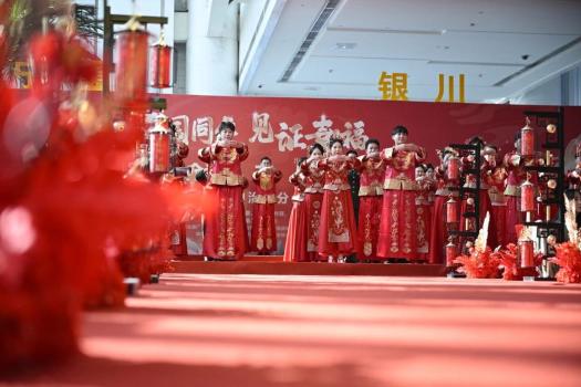 一场婚礼还在掏空三代人吗 天价彩礼引发社会关注