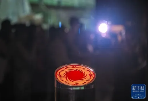 太阳神鸟第3次来北京出差 亮相国博特展