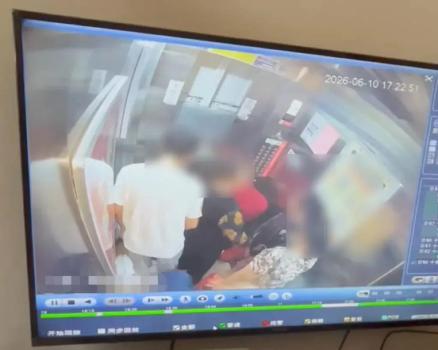 女子被困电梯救援时坠入井底身亡 家属索赔未果求说法