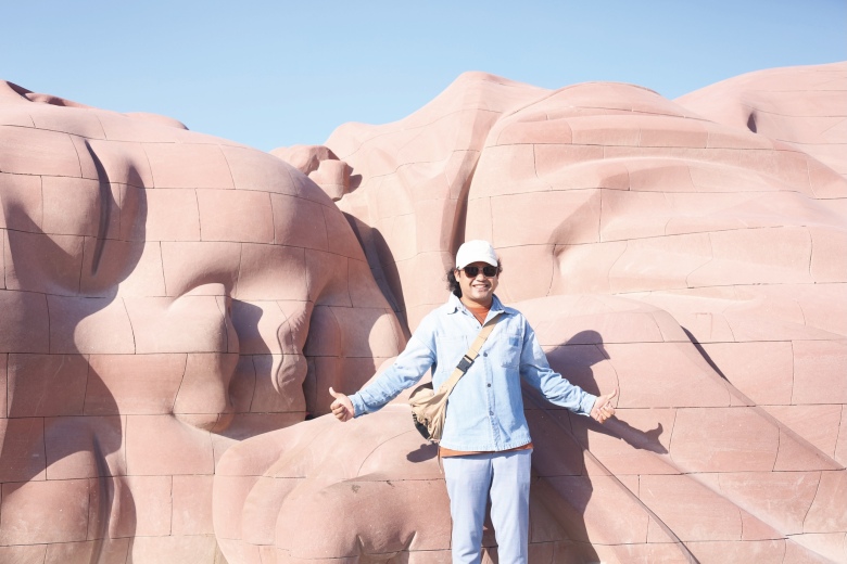 以艺术纽带情牵中外