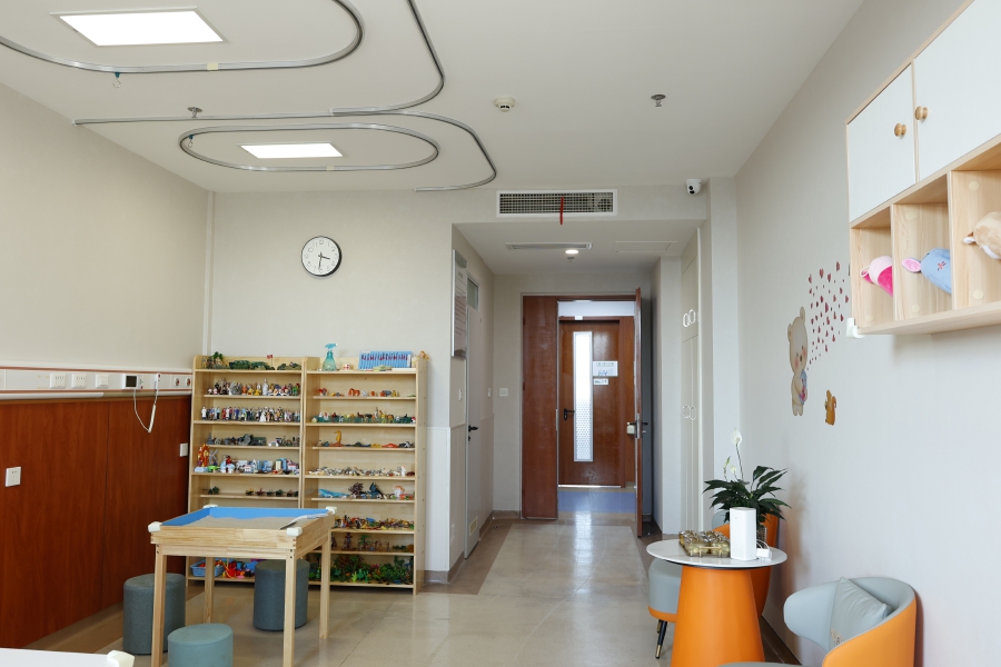 福州儿童心理科医院哪家看好一点啊?小孩子隔一会深吸气是咋回事