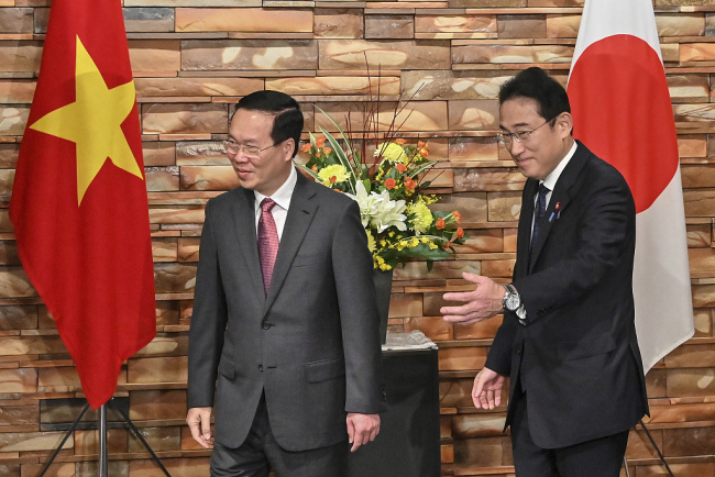 日本越南扩大合作，意在“牵制中国”？