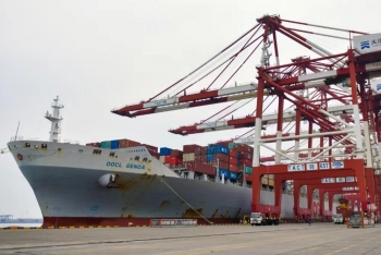 首票雄安自贸试验区进口海运货物在天津港顺利接卸